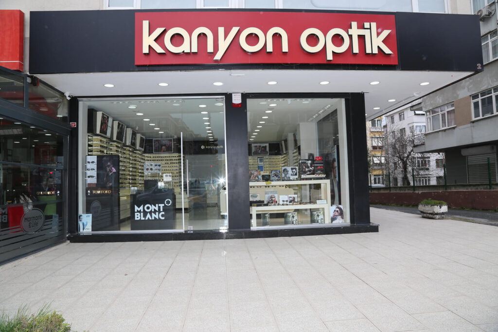 optical shop design